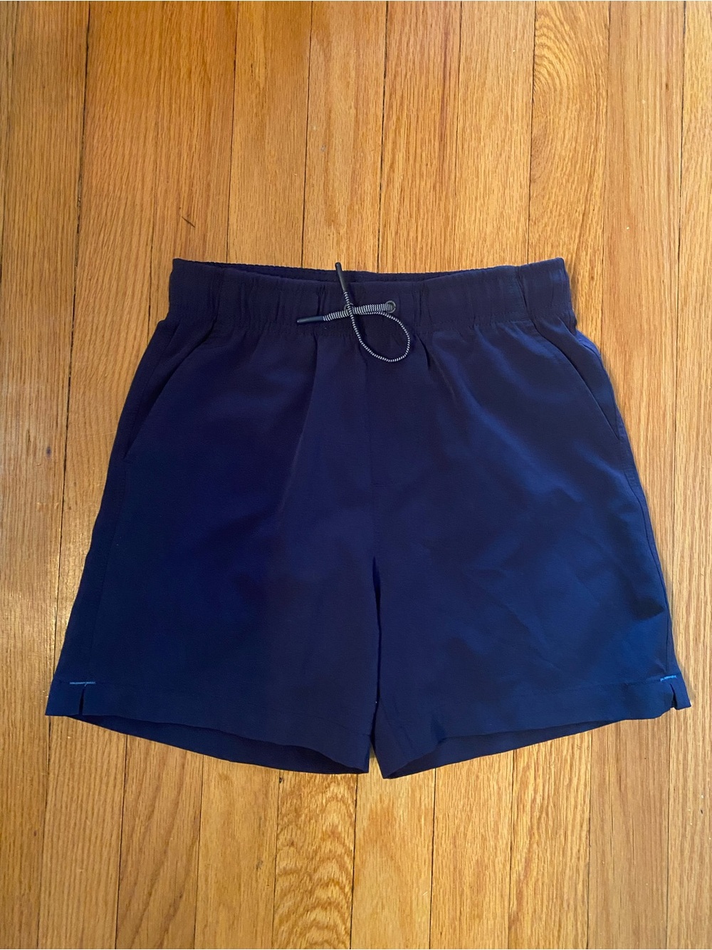 Vineyard Vines Boys Pull On Performance Shorts Navy size medium